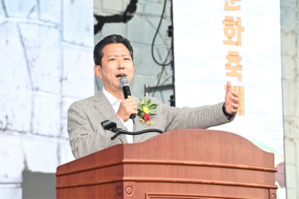 [굿]11ȸ 곪 ȭ  2õ ùΰ Բ Ȳ (̽)1.jpg