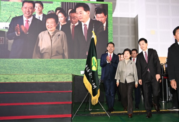 ¹ÚÁ¤Èñ ´ëÅë·É ź½Å108µ¹(6).jpeg