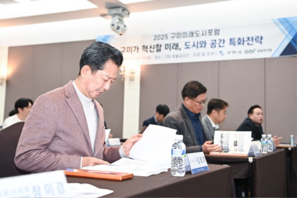 (̷)2025 ̷(̽)2.jpg